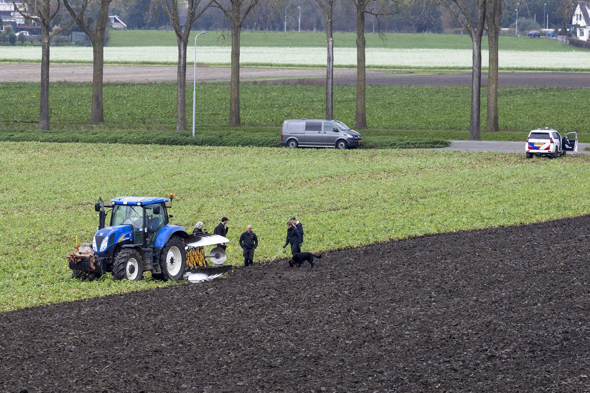 Onderzoek naar overleden persoon in weiland Abbenes