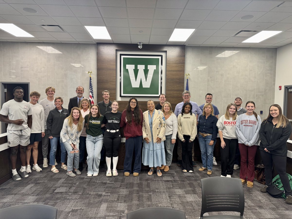 The volunteer Westfield Education Foundation Board of Directors supports students, staff, and Westfield schools by driving innovation, meeting district needs, and fostering a culture of rigor. ☘️

Wishing you a safe Fall Break! 🍂
 #wwswef <a href="/wwsweb/">WWS</a>