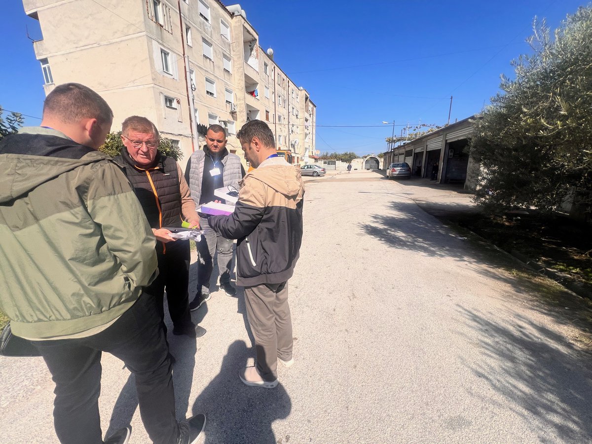 albania_unicef's tweet image. 🤝 #UNICEFAlbania joined #INSTAT in Fier to advance preparations for the #MICS 2025–2026.
📍 In Patos &amp;amp; Grecalli, we met with field teams as final steps are underway before interviews begin.
💬 Grateful to the community for their warm welcome and collaboration.