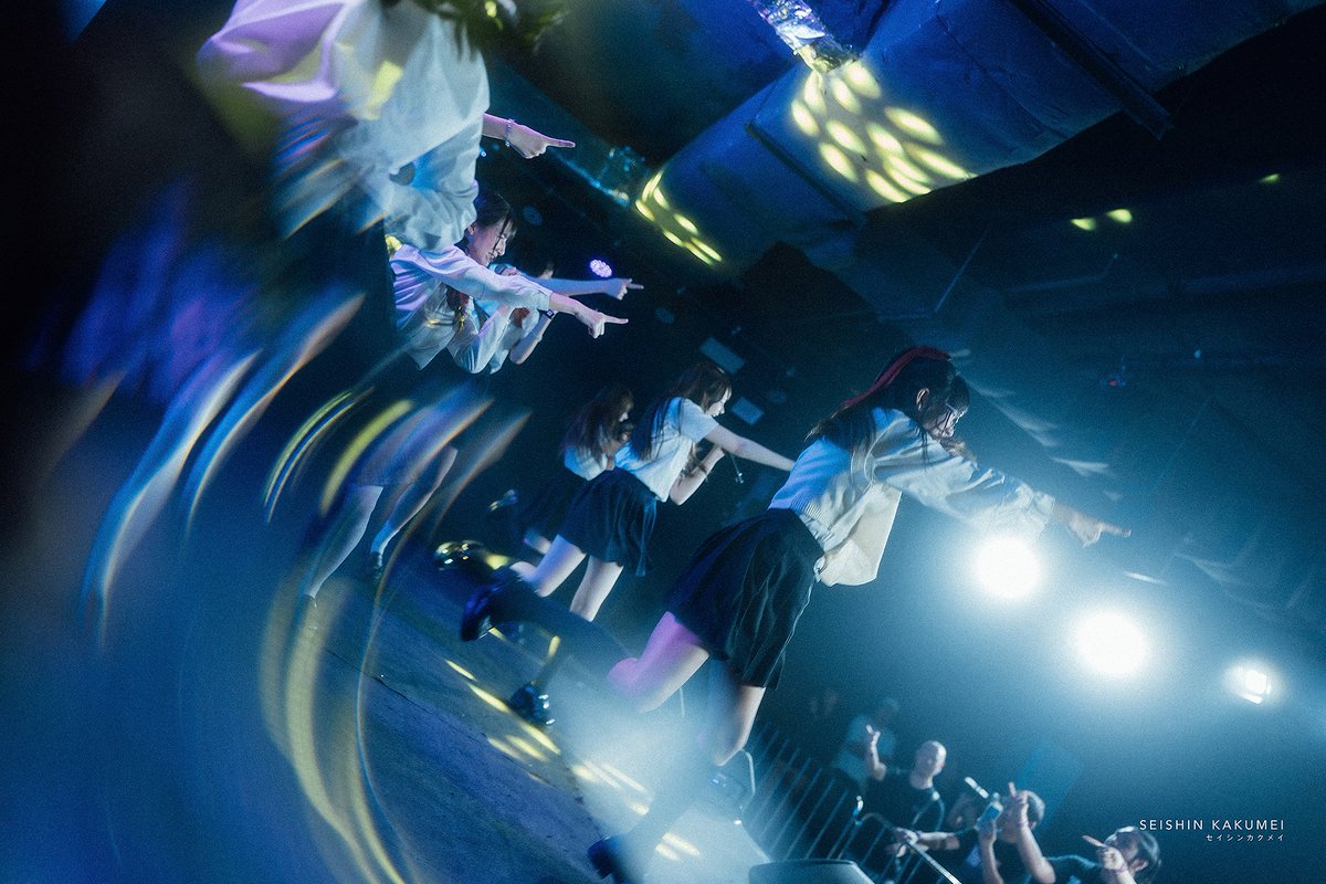 Seishin_Kakumei's tweet photo. Goodbye Rainy
2025.10.04 | AT Lot Of Live Phenix Pratunam

สำหรับท่านที่ต้องการรับชมภาพทั้งหมดแบบต่อเนื่อง สามารถคลิกที่ลิงก์อัลบั้มเต็มด้านล่างนี้ได้เลยค่ะ
https://t.co/SE2d2OKj9E

Seishin Kakumei「セイシンカクメイ」
OPL : https://t.co/29OnMw0qhC
FB : https://t.co/kqFZClYGAs
IG : https://t.co/Jim2n9PFQA
X : https://t.co/KUcW3IBFez
Threads : https://t.co/eps7zYszTe
YT : https://t.co/hVSJN7KHoT
TikTok : https://t.co/im1OVyPDfl
Mail : seishinkakumei@gmail.com

#ALotOfTone #CaptureBombProduction #SeishinKakumei #Idol
#TheRiseOfTheRevolutionSaga #セイシンカクメイ