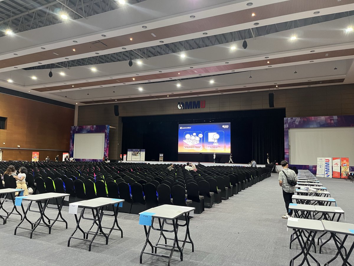 joinoue's tweet image. 明日からのサイエンスキャッスルアジア2025の会場最高！！
マレーシアのマルチメディア大学MMUで開催！瀬々さんと共にヒューマノームのワークショップも楽しみ！MMUの学生5人がTAとして参戦で素敵なメンバーたちだー！
#ScienceCastleAsia2025
#Humanome 
#Keynote