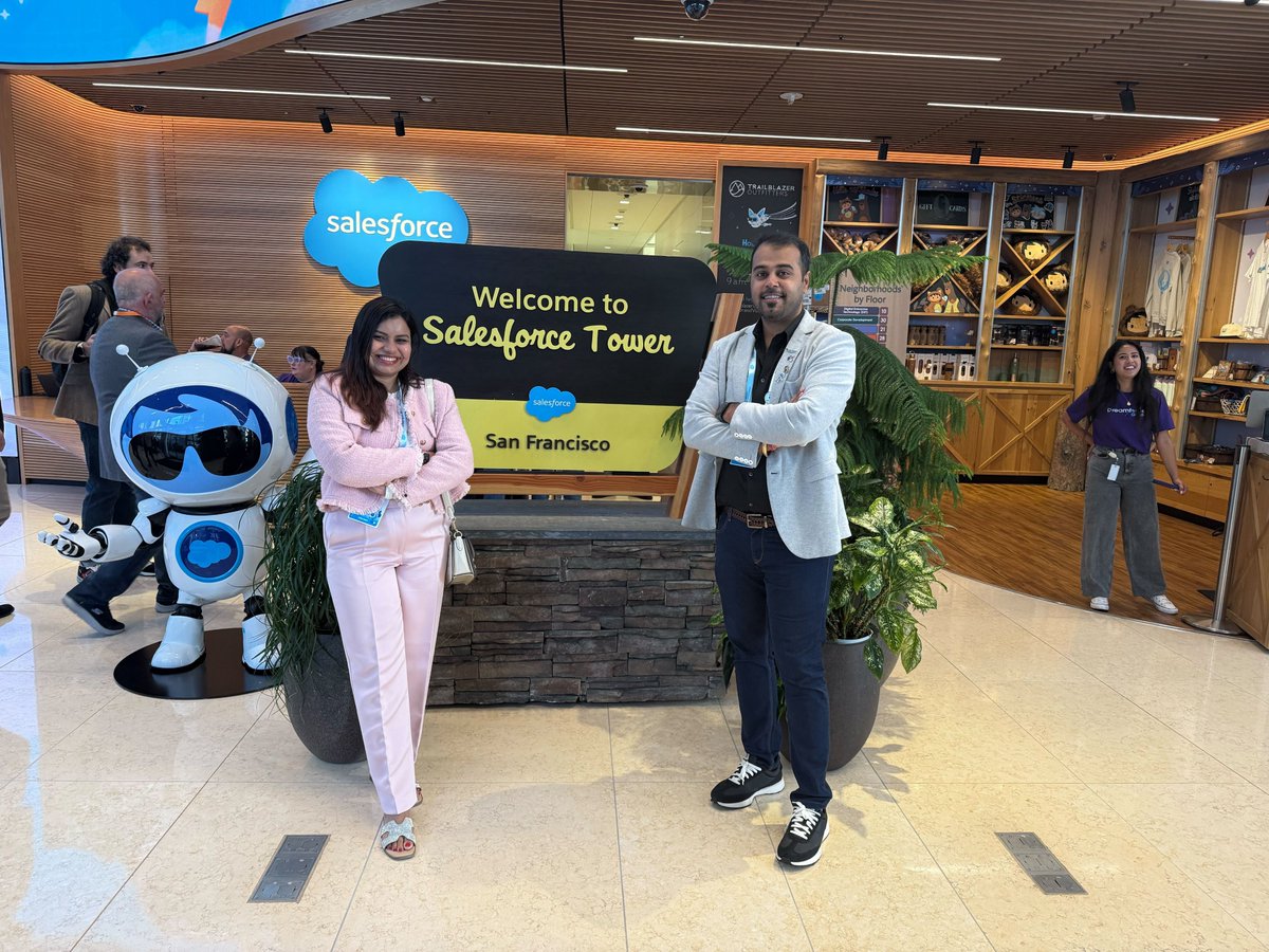 MindZvue's tweet image. The best Sales Team in the business! #DF25📷
@Dreamforce @salesforce
#Dreamforce #Dreamforce2025 #Salesforce #mindZvue #SummitPartner @Vinayforce