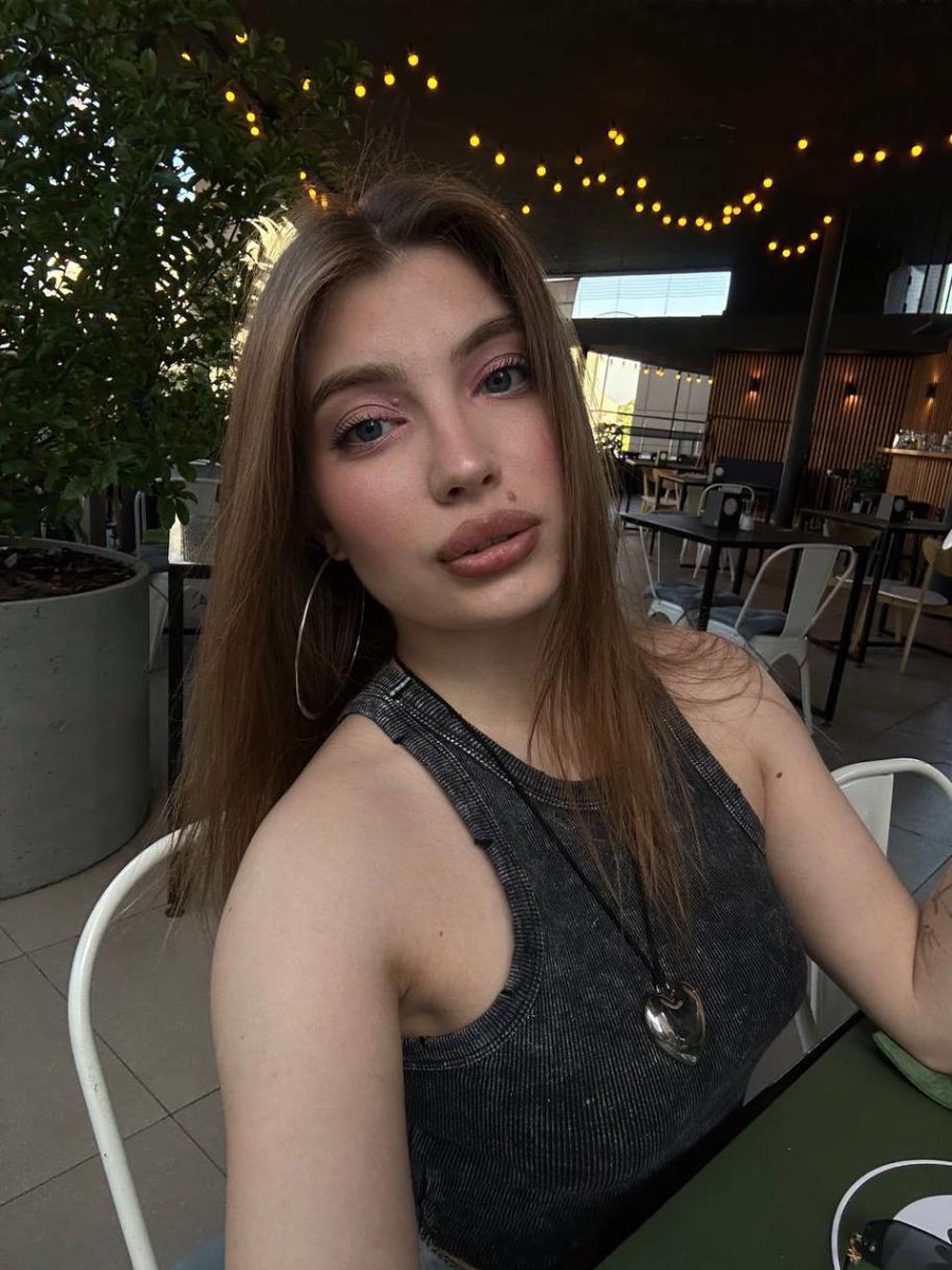 Appic3's tweet image. admit you missed me