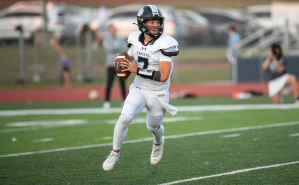 #Kpreps The Pick List 
➡️Previews &amp; Predictions for Week 7 of the 2025 season!  
➡️kpreps.com/kansas/news/?i…
📷by Todd Habiger
<a href="/IndianFball_WTG/">Hays High Football</a> <a href="/SMEastFootball/">Shawnee Mission East Football</a> <a href="/OWFootball/">ᴏʟᴀᴛʜᴇ ᴡᴇꜱᴛ ꜰᴏᴏᴛʙᴀʟʟ</a>