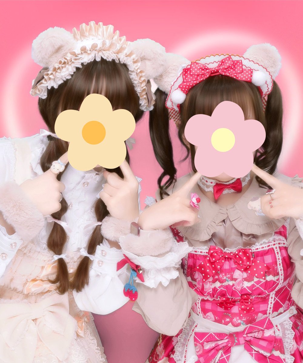 愛野えりさんのお茶会 #くまパ に、みうちゃん<a href="/lolita_miu_/">みう</a> と行きました!
楽しかった!
1番大好きなメタモのJSKでくまのお姫様になりました。
髪についてるリボンとヘドレと腕のモコモコは自作💪ポイントは第2の耳を隠したゆるいヘアアレンジ🫶
最初にでてきた生ハムが入ったタルトを一生食べていたい