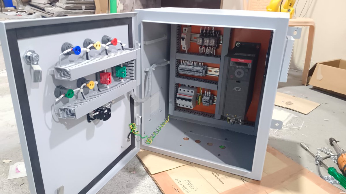LPC_Automation's tweet image. 🔧 7.5 kW VFD Drive Panel with BMS Integration ⚙️
Engineered for precise motor control &amp;amp; energy efficiency.💡 Ideal for HVAC &amp;amp; process automation.
✅ R/Y/B Phase Indication
✅ Auto/Manual Mode
✅ BMS for Remote Monitoring

#VFDPanel #BMS #Automation  #ABB  #ControlPanel