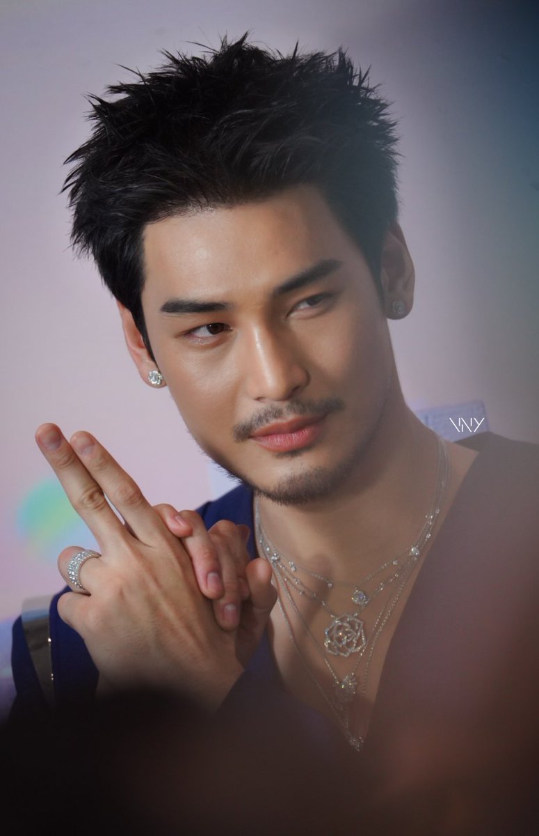 พี่ตี๋ค้าบบบบ

36TH KING POWER X APO 

#POWERPASSxAPONattawin #ApoNattawin
<a href="/Nnattawin1/">Nnattawin</a>