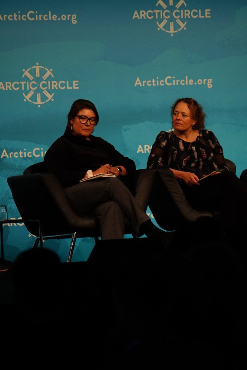OArtico's tweet image. ❄️ Si continua con la discussione "Indigenous knowledge in arctic research" per comprendere il ruolo delle popolazioni indigene dell'#Artico e dei saperi che queste culture possono trasmettere alla ricerca scientifica.

👉 osservatorioartico.it/le-popolazioni…

#ACA2025 @_Arctic_Circle