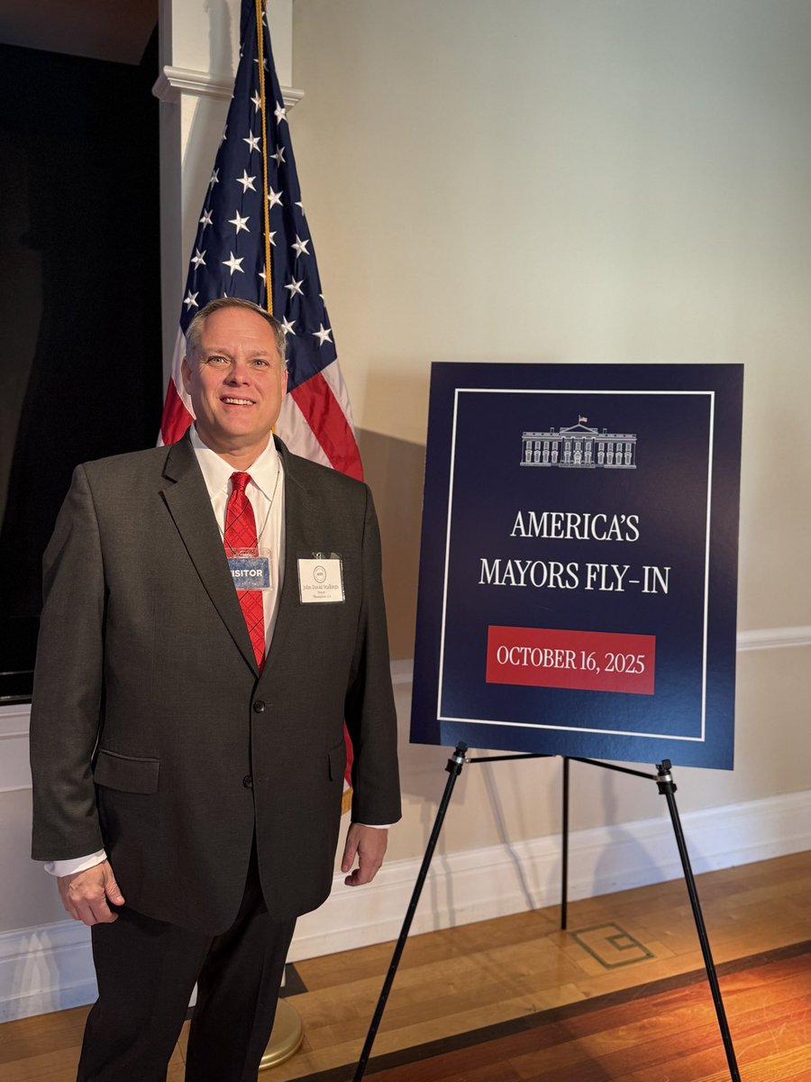 MayorStallings's tweet photo. Grateful for the opportunity to represent Thomaston, Georgia in meetings at The White House as part of the America First Policy Institute’s Mayor’s Council. Proud to bring small-town values to the national conversation. https://t.co/IOzwQFCxtq