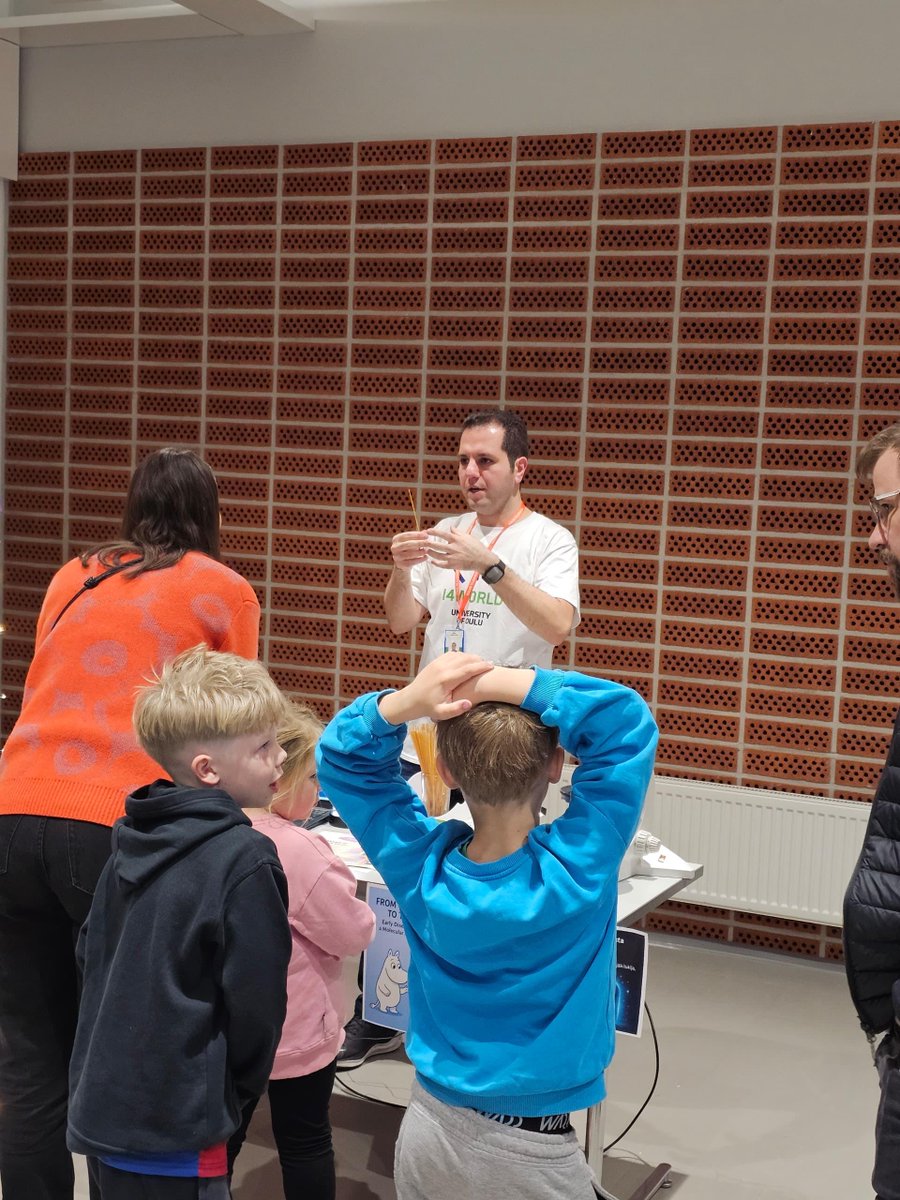 RamanProSeq's tweet photo. From Glass Nanopipettes to Molecular Sensing: Bridging Science and Curiosity!
Our member Alireza Soleimanian presented his research at Researchers’ Night 2025 (University of Oulu), engaging children and adults with how a glass nanopipette reads single DNA and protein molecules! https://t.co/9CFolxLNbl