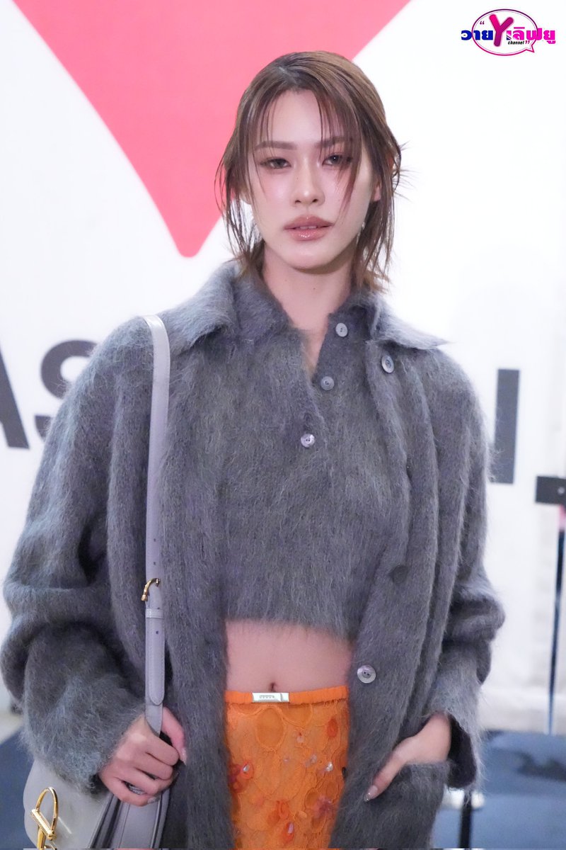 Yloveyouchannel's tweet image. เสน่ห์ล้นหลาม  “เอมี่ ทสร” ร่วมเฉลิมฉลองกับแคมเปญสุดยิ่งใหญ่ ACE 🌟 Fashionในงาน  “Amazing Central Embassy ❤️ Fashion”✨️

JOIN FASHION WITH THASORN
#CELovesFashionxEmi
#emiamily #CELoveFashion
#AMAZINGCENTRALEMBASSY