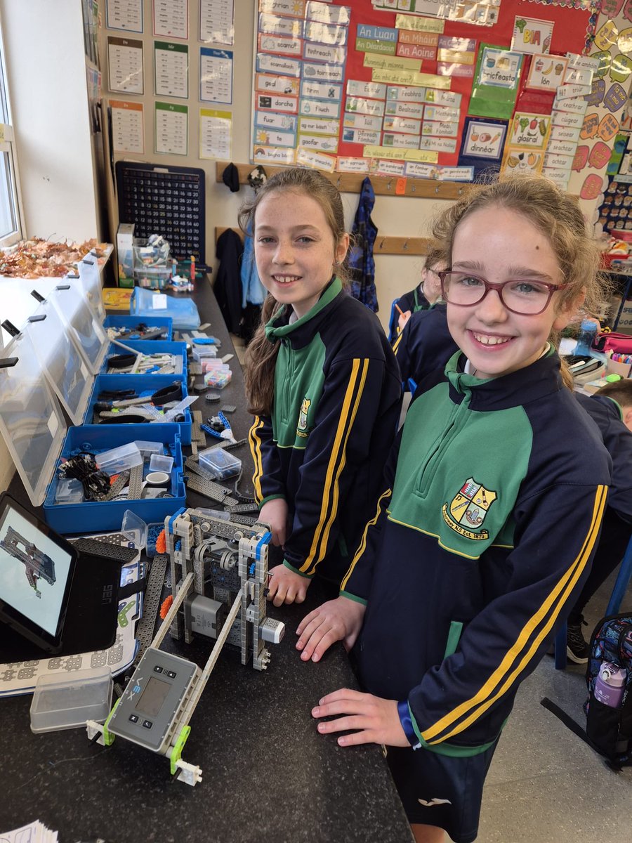ArdcroneyNS's tweet image. Let the project commence....
Rang 5 are participating in an International Robotics Programme and Competition called VEX IQ. All of the students will be actively involved in the project over the coming months.
We were kindly sponsored a VEX IQ kit by Dell Technologies, Limerick.