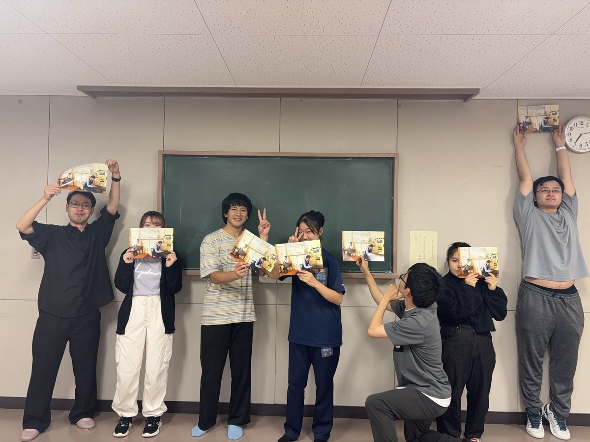 仕込み日でした！

総力戦で一気に作り込みましたよ！

あまりに総力戦で写真がない…orz

ただ素敵な舞台が出来ました！

おかげさまで19日11時からの回は満席になりました！

残りの回はまだお席あります！
（特に19日14時の回があります）

検討中の方はぜひこちらまで！
lostwalker.geki@gmail.com