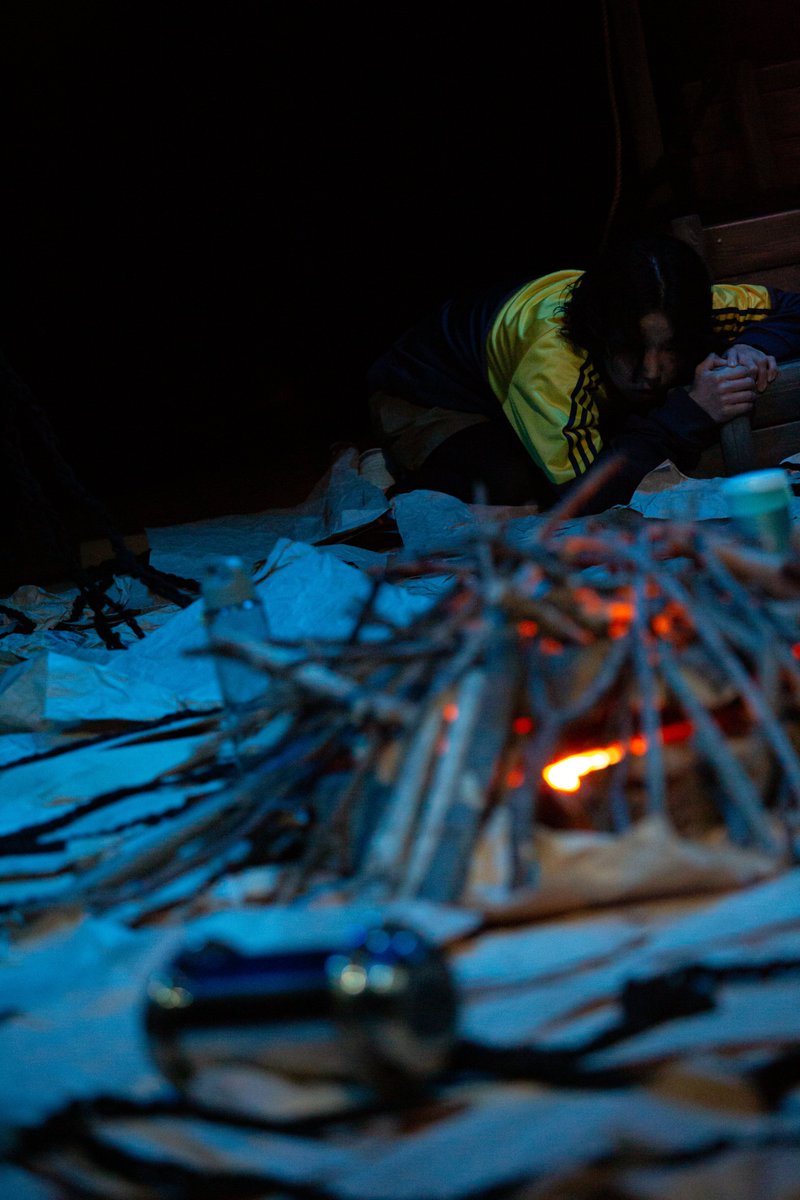 #黄色の森 三重公演
本日最後の調整を終え
いよいよ明日開幕です🌳

#三重県文化会館 小ホール に誕生した「森」にて
皆様のご来場をお待ちしております。

10/18(土)
❶13:00回　完売🌕
❷18:00回　残席あり🌗
🎫当日券情報は明日お知らせします

撮影：松本成弘
＊掲載写真は豊岡公演時のもの