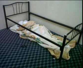 سراير الغالي لان فواز كلها كسرها 
#الغالي_والرخيص_اوروبا