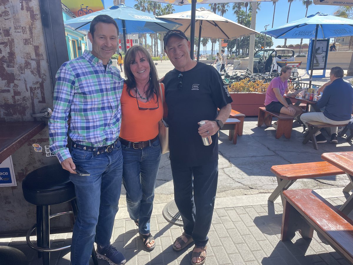 What could go wrong with these two legends?
Love the shirt Dark!

<a href="/CH2BF/">CHODL</a> <a href="/DarkSide2030_/">DarkSideOfTheMoon</a>