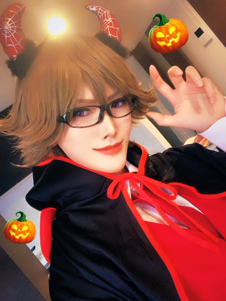 この仮装！！うちの兄さんも前にハロウィンパーティーでやってた〜！！🤭😈