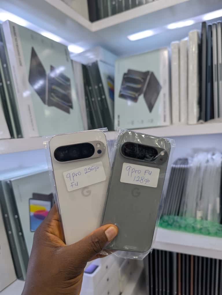 vikesoft's tweet photo. 🇺🇸
Google Pixel 9 Pro 5G
:: Single SIM + Esim
:: 16GB - 256GB —> 💰: ₦1,050,000
:: 16GB - 128GB —> 💰: ₦930,000
.
.
Buy Quality gadgets today
Send us a message for pickup ✉️ https://t.co/bZr5YymACe
.
.
#Vikesoft #GetAccessoriesng
Davido/peller/Blaqbones/Blord/Verydarkman https://t.co/VRsi0ZDU93