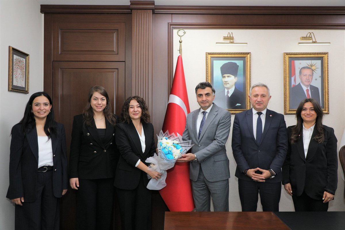 Ordu İl Millî Eğitim Müdürlüğü (@ordu_mem) on Twitter photo Ünye Bahçeşehir Koleji Kampüs Müdürü Hale Kemahlı, Anaokulu - İlkokul Müdürü Hasret İnanlı Altun, Ortaokul Müdürü Serpil Kurt ve Lise Müdürü Yusuf Ziya Yakupoğlu; İl Millî Eğitim Müdürümüz Sayın Mehmet Fatih Vargeloğlu'nu ziyaret etti.
#eğitimkentiORDU
#Ordu
<a href="/tcmeb/">Millî Eğitim Bakanlığı</a> Ünye Bahçeşehir Koleji Kampüs Müdürü Hale Kemahlı, Anaokulu - İlkokul Müdürü Hasret İnanlı Altun, Ortaokul Müdürü Serpil Kurt ve Lise Müdürü Yusuf Ziya Yakupoğlu; İl Millî Eğitim Müdürümüz Sayın Mehmet Fatih Vargeloğlu'nu ziyaret etti.
#eğitimkentiORDU
#Ordu
<a href="/tcmeb/">Millî Eğitim Bakanlığı</a>