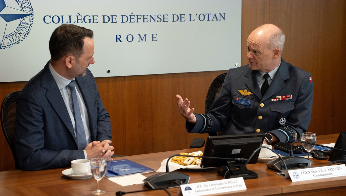 Today, the NDC welcomed H.E. Mr Christophe Schiltz, Ambassador of 🇱🇺 to 🇮🇹. They met with Commandant LGEN Max Nielsen and discussed NDC’s key activities &amp; mission, followed by an exchange of ideas on civil-military #cooperation 🤝

#StrongerTogether #WeAreNATO