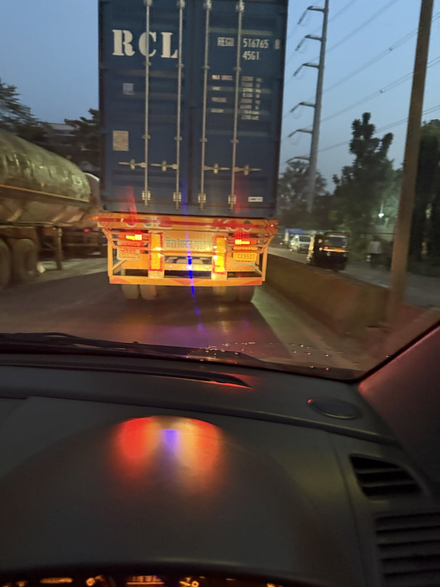 ⁦<a href="/NMMConline/">Navi Mumbai Municipal Corporation</a>⁩ ⁦<a href="/Navimumpolice/">नवी मुंबई पोलीस - Navi Mumbai Police</a>⁩ it is cost 400 for a container trailer to break the rule . At 6.30  pm when the trailers are banned , this and hundreds are allowed , #corruption #mumbai ⁦<a href="/Dev_Fadnavis/">Devendra Fadnavis</a>⁩ ji for your attention