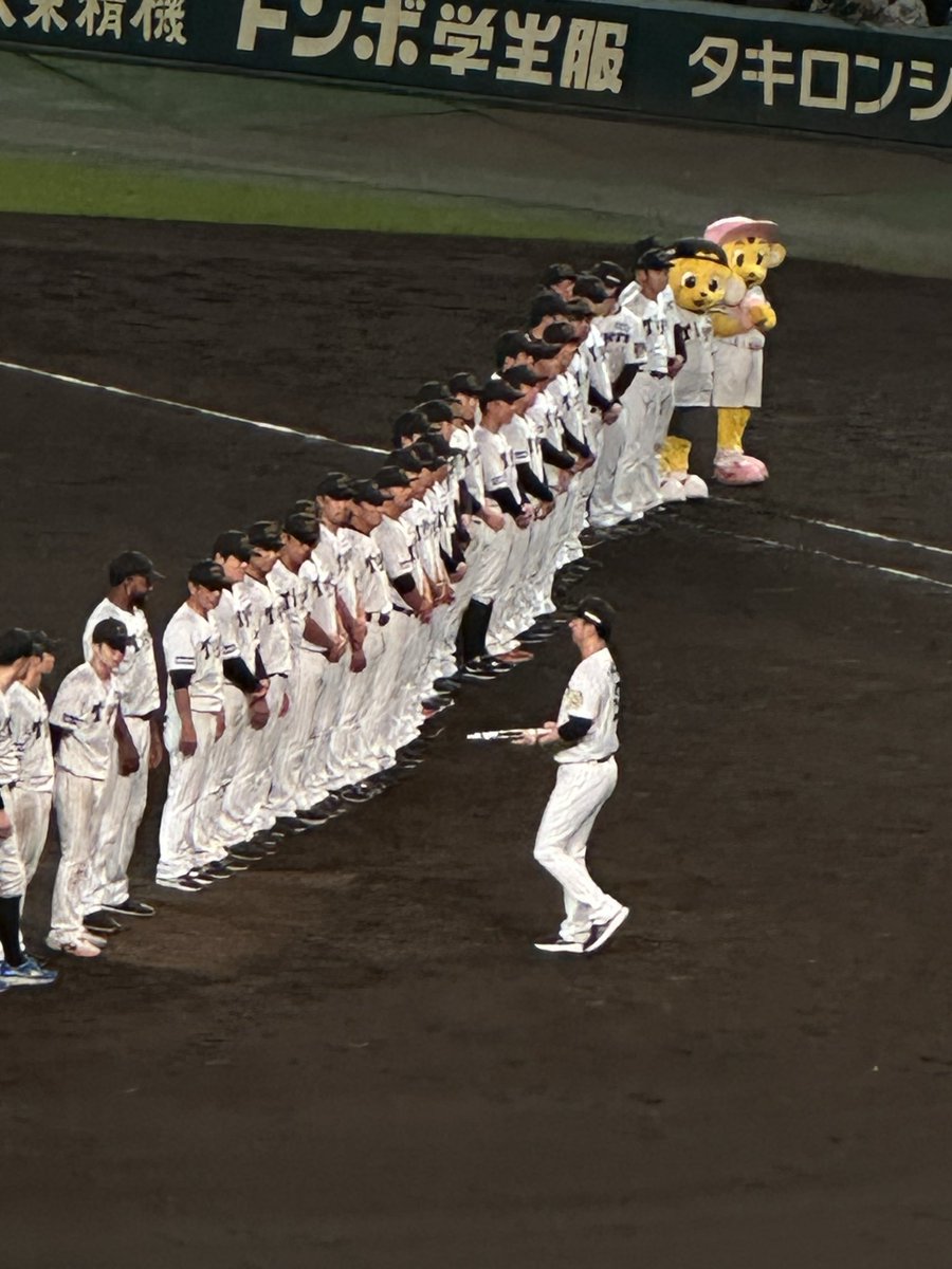 photo02_S's tweet photo. 今年運使いすぎてるくらいいい試合ばっかみれてるなー
嬉しいな日本シリーズもみたいなー https://t.co/G5VExrio5s