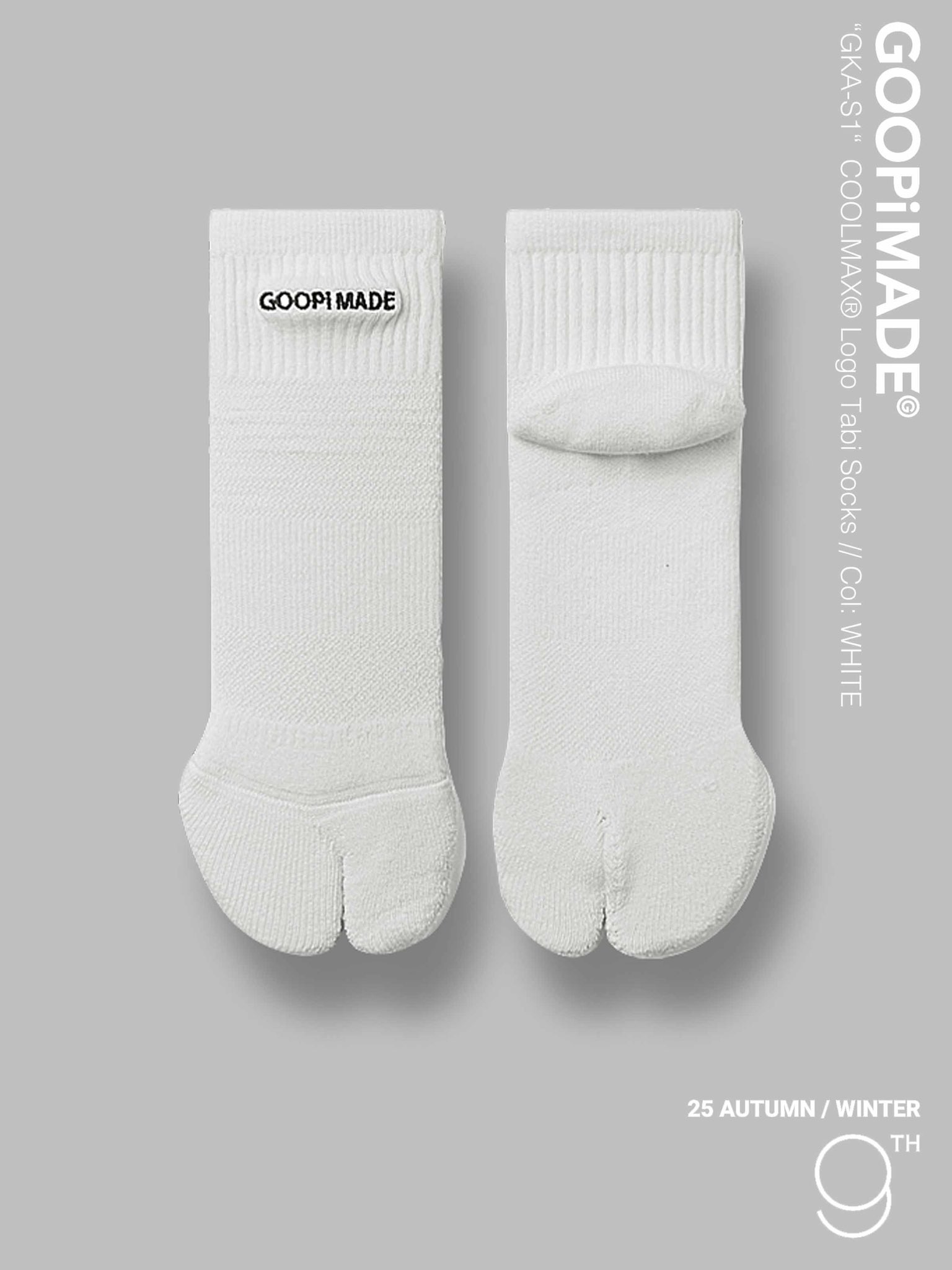 YOASOBI Logo Socks ホワイト＆ステッカー・ガチャガチャ YOASOBI Logo Socks ホワイト＆ステッカー・ガチャガチャ YOASOBI Logo