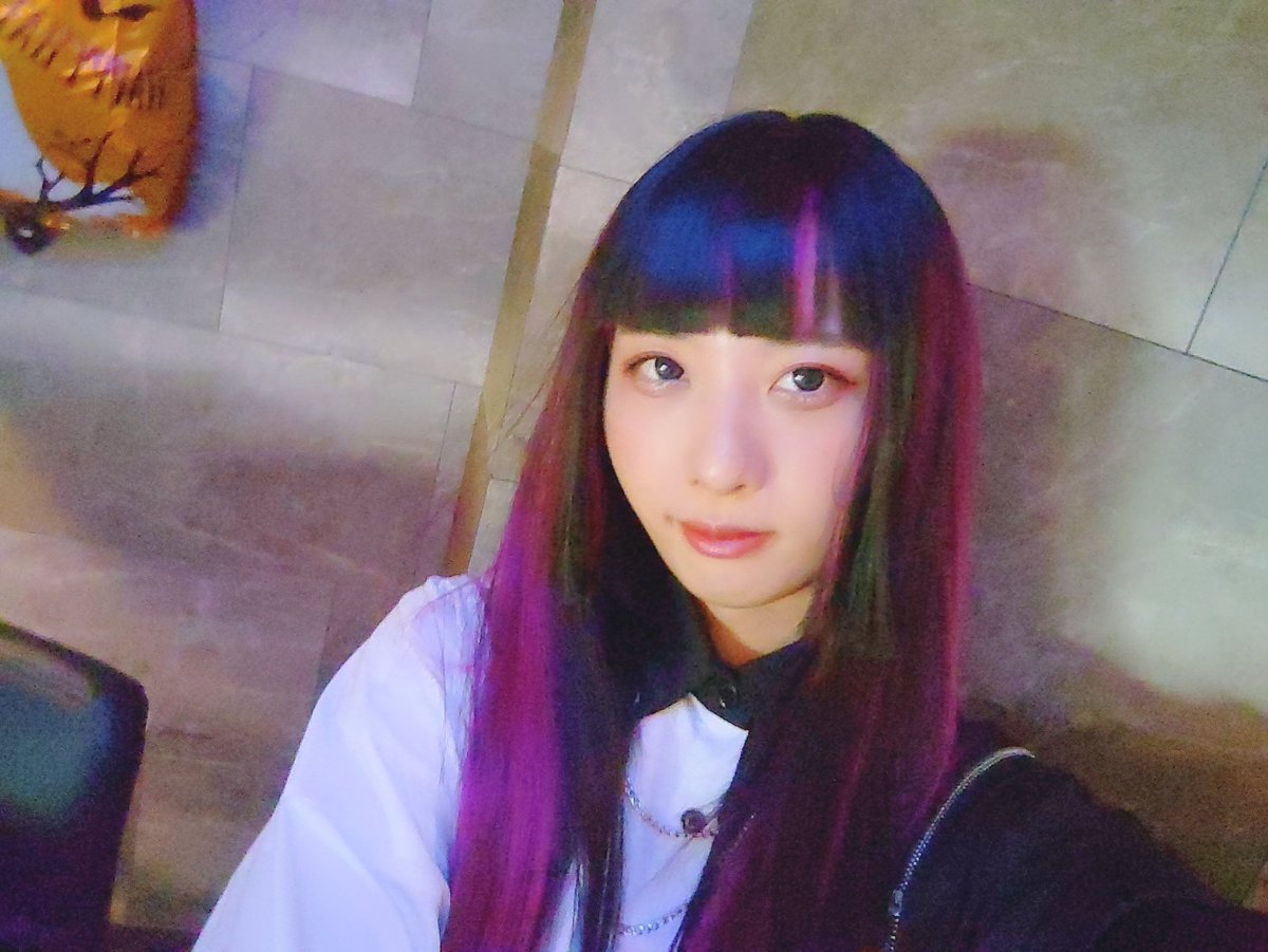 クロスいまする！
今日は涼しいのでウィッグです(？)