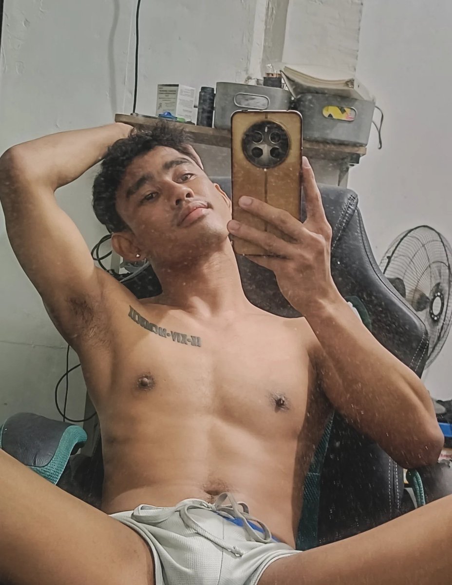 JC_enteria's tweet photo. 🤭 https://t.co/qxOZz8q11s