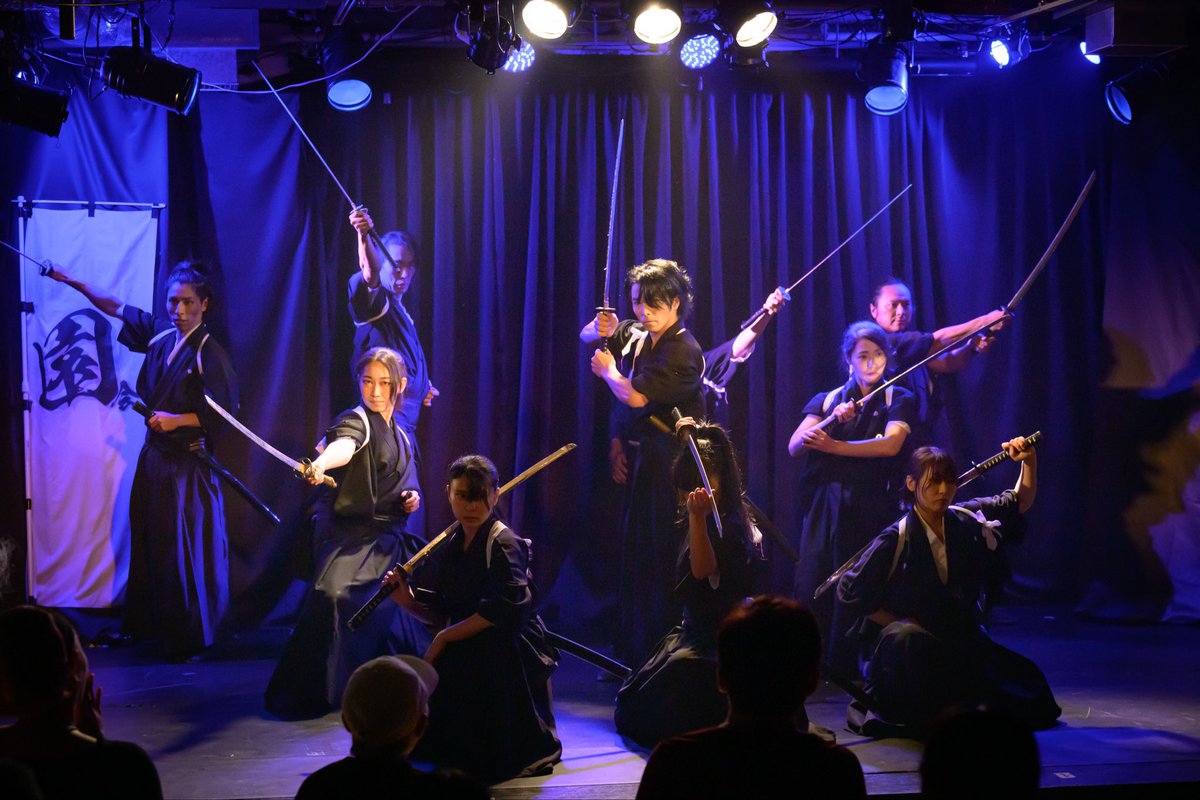 hryk0007's tweet photo. 園会〜ENKAI vol.2〜
無事閉幕。
駆け抜けた…。
今回もギュッギュッと詰め込んでお届けさせて頂きました。
御来場頂きました皆様、本当に、本当にありがとうございました。
そしてお手伝い頂きました各所の皆様も本当にありがとうございました。
僕は幸せ者です。
大感謝。
photo by @firo39
#ENKAI2 #ぞの会