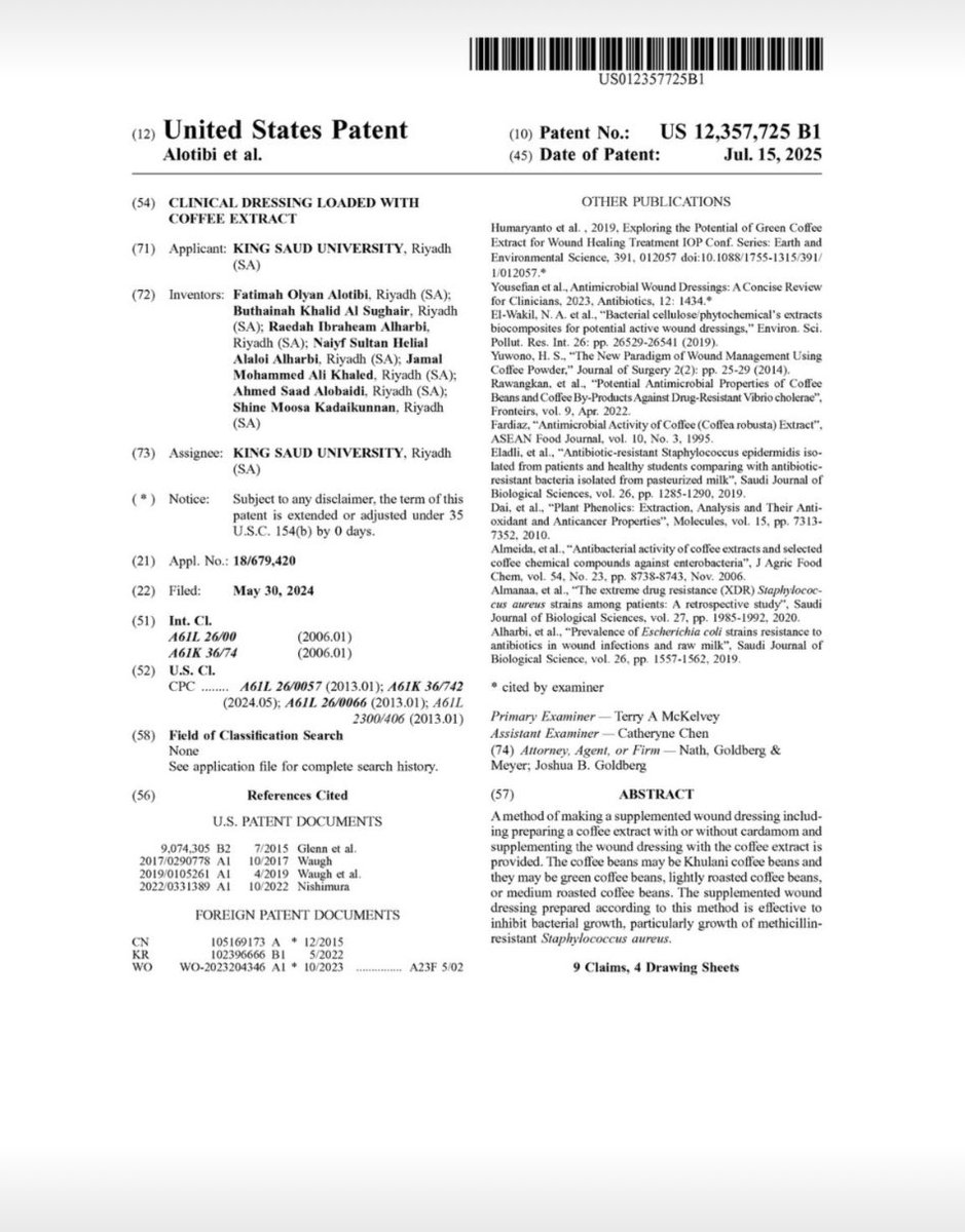 يتقدّم مركز التميز البحثي في التقنية الحيوية (CEBR) بخالص التهاني للدكتورة فاطمة العتيبي بمناسبة حصولها على براءة اختراع بعنوان:

 “Clinical Dressing Loaded with Coffee Extract.”
مع أطيب التمنيات لها بمزيد من التقدّم والنجاح في مسيرتها البحثية والعلمية