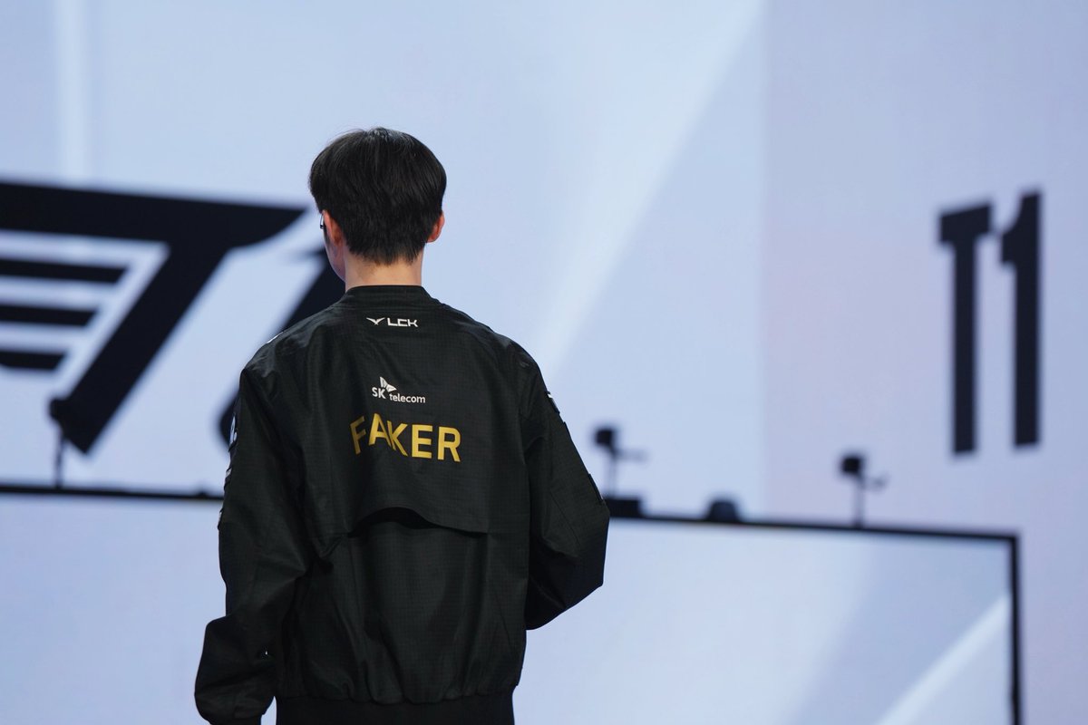 7sxnwn's tweet photo. 20251014 Worlds2025

🫳🏻🫳🏻🫳🏻

#faker #페이커 #이상혁  
#Worlds2025 https://t.co/CJV3M27e3C