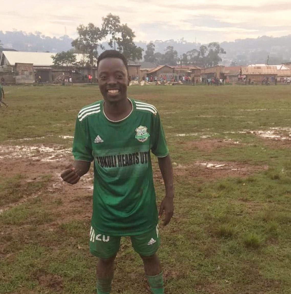 SAD NOTE;
Our player Mvule Geofrey lost his Mom Burial is tomorrow Saturday at Bajja Masaka. 2PM
We send our heartfelt condolences to the Player and Family at large. And may the soul of the deceased Rest In Eternal Peace. Amen.🕯️🙏🏿