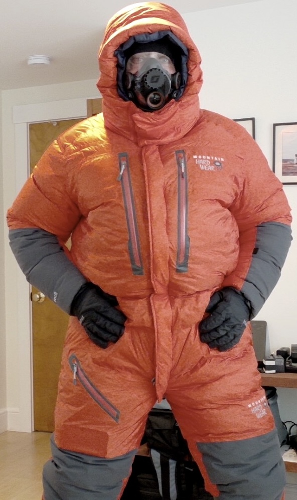 Sneusuit tweet media