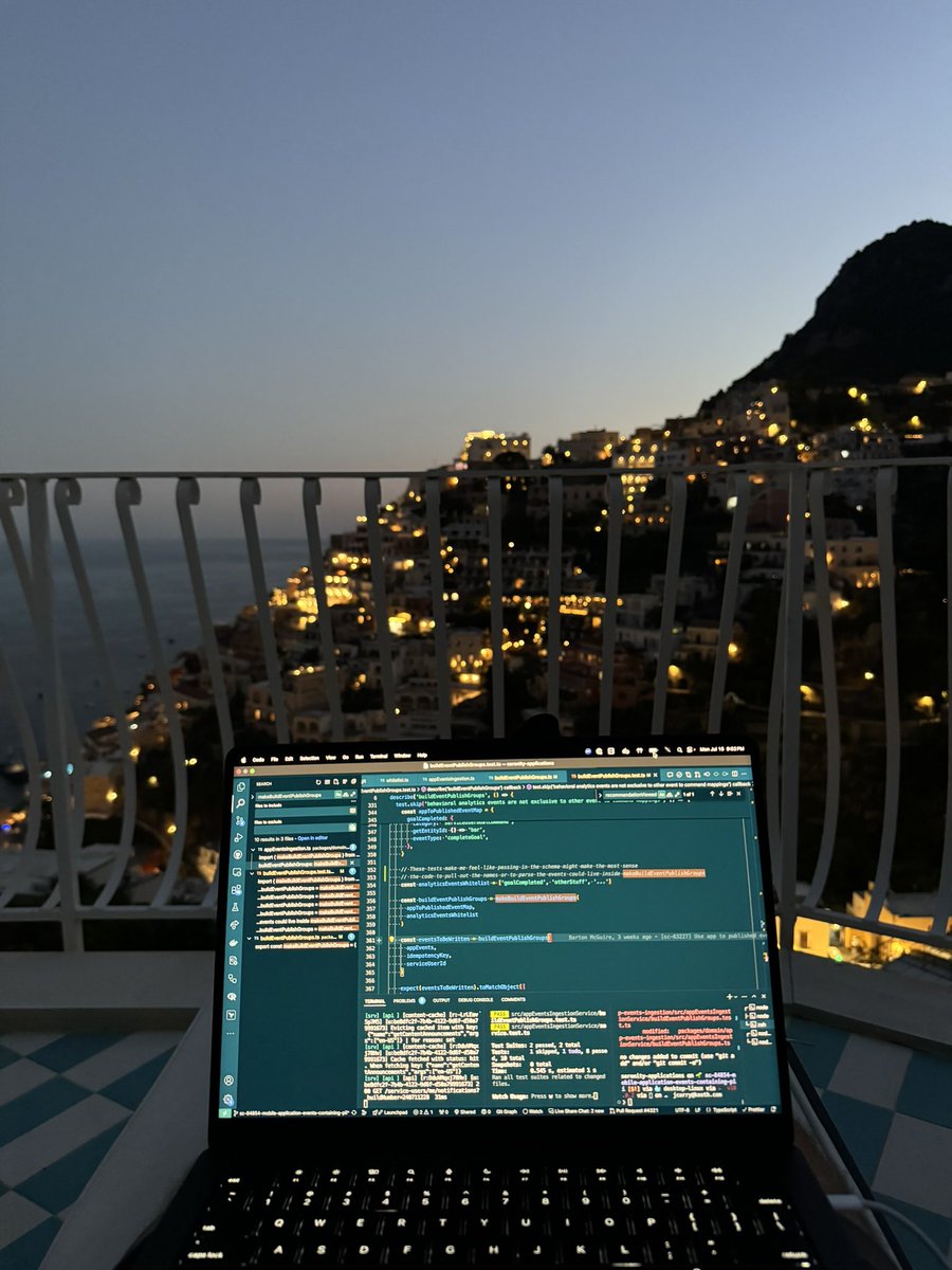 krishdotdev's tweet image. What&apos;s stopping you from coding like this?