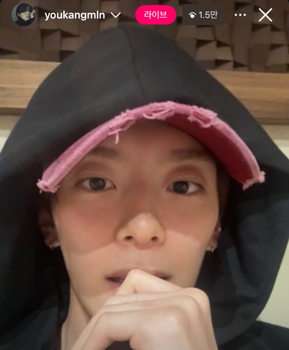 shumato0's tweet photo. 지금 유강민 라이브 중인데 재계약은 보플 나가기 전에 한거래 회사에서 보플 나가는거 진심으로 도와줄테니 재계약하고 나가는게 어떠냐고 했대 그리고 진짜 슬픈게 베리베리 멤버들이 우리 중에서 한 명이라도 잘 되자 라고했는데 유강민이 많은 사랑을 받게 되가지고 형들도 진심으로 응원해줬대ㅠ https://t.co/27W8yu1FXt