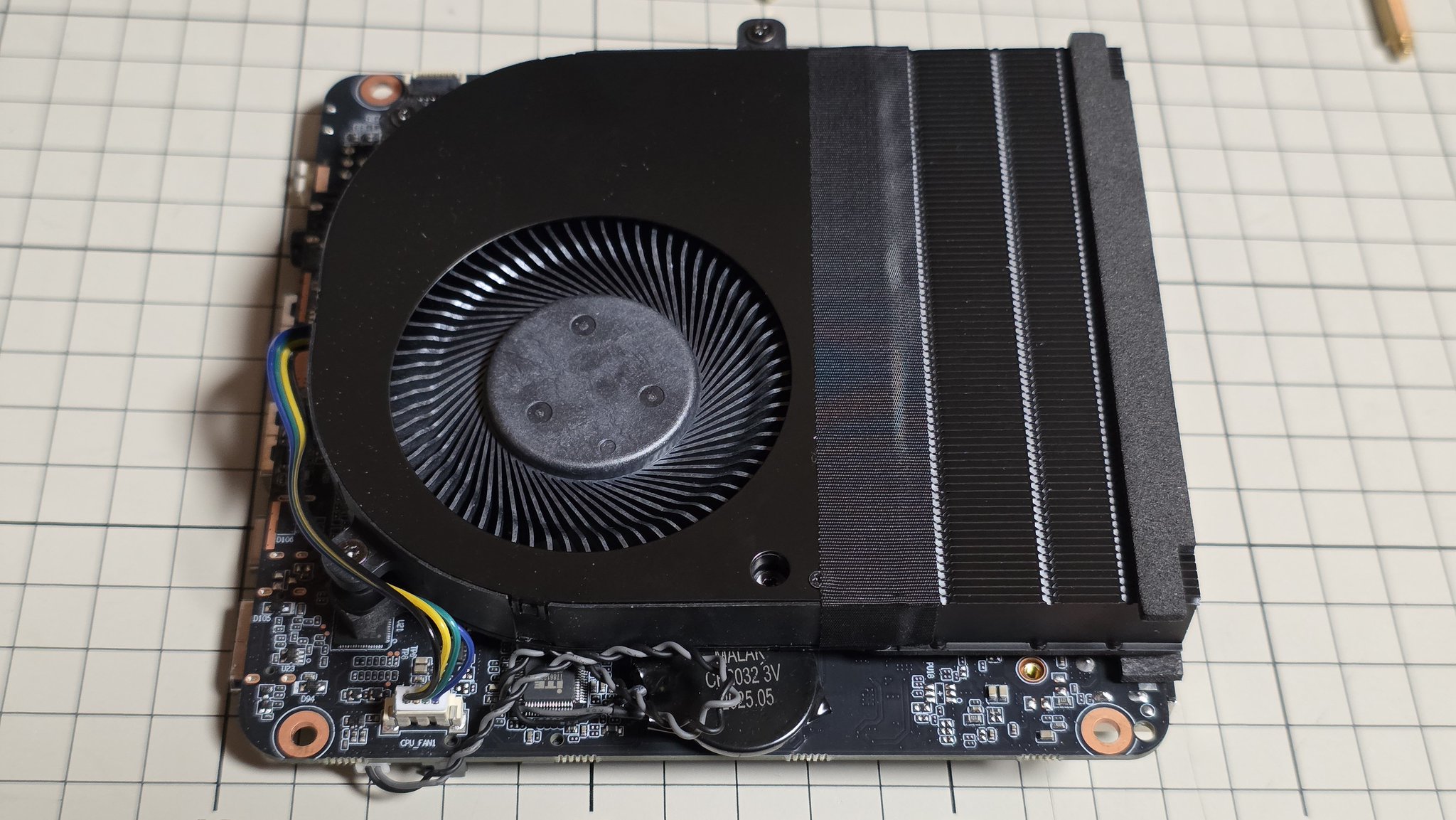 Foxconn A7DA-S　CPU＋CPUクーラー＋メモリ4G×2＋ケーブル Foxconn A7DA-S CPU＋CPUクーラー＋メモリ4G×2＋ケーブル