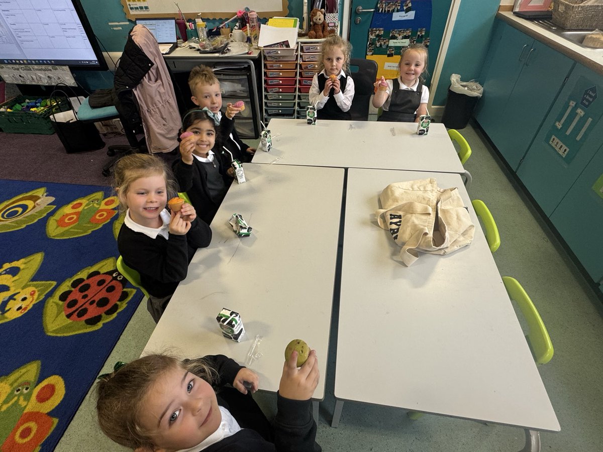 Blossom class have had an amazing first term at school! To celebrate we have eaten yummy cakes during snack time! Well done Blossom for a brilliant first term! We are super proud!