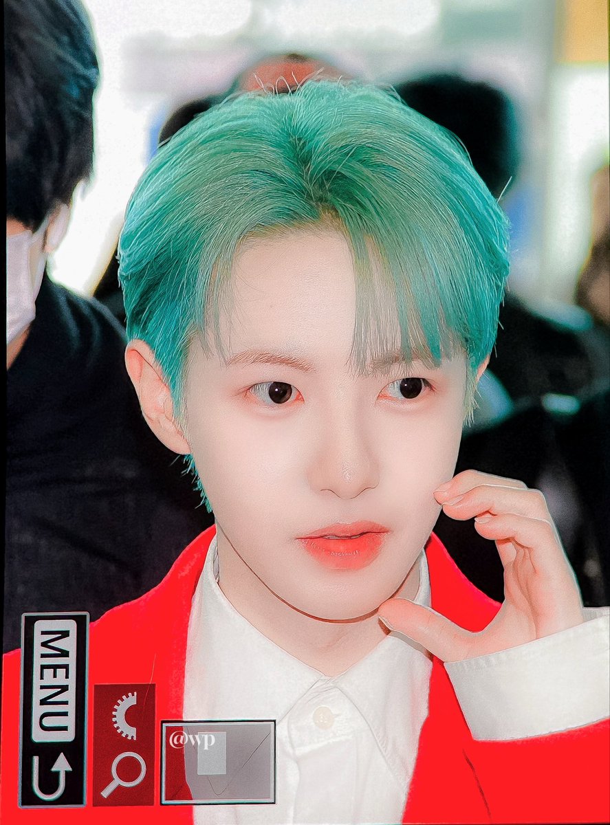 ren__bb's tweet image. 런쥔 민트머리 너무 좋다!!!