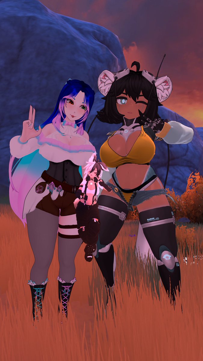 CpuAzazel's tweet image. Had a fun time on @DoviraBlooshims and @SnowyDaisyVT streams last night! Remember to hydrate and beware of the giant Lego R2-D2!
#VRChat #VRC #Gigas #Blooshims #cuties