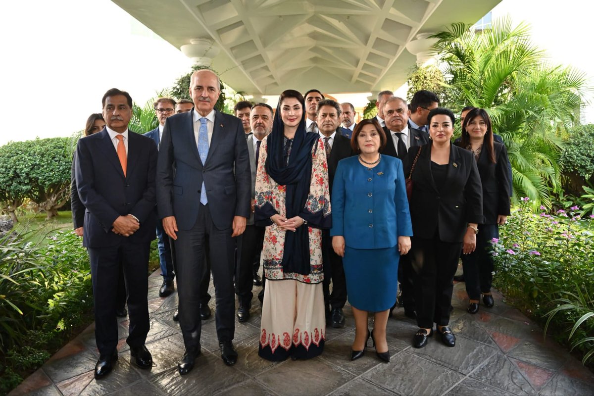 k_farhadov's tweet photo. Speaker Sahiba Gafarova met with Punjab Chief Minister Maryam Nawaz Sharif in Lahore on October 14, alongside Pakistan &amp; Türkiye parliamentary leaders. 🇦🇿🇵🇰🇹🇷 https://t.co/e00JwtGKXD