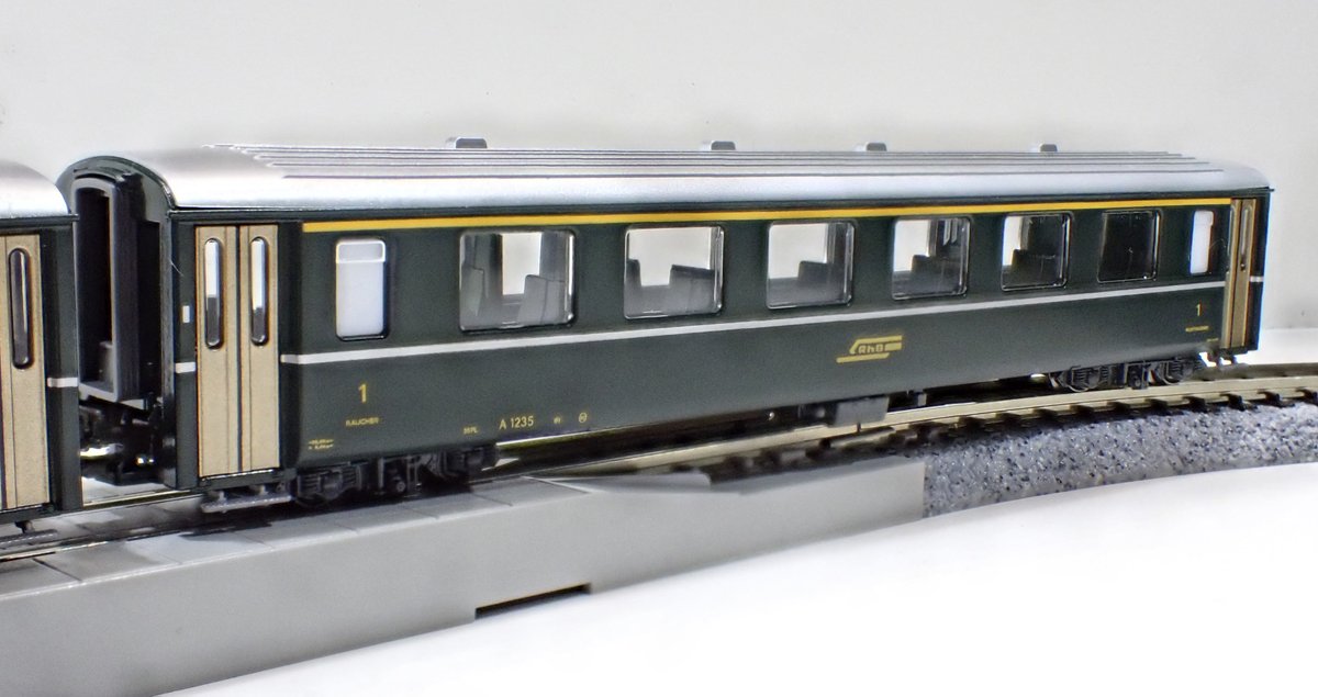 ★みっこ①〜⑧★ ミスキョウコ 軽量フィットのお洒落スニーカー／エナメル