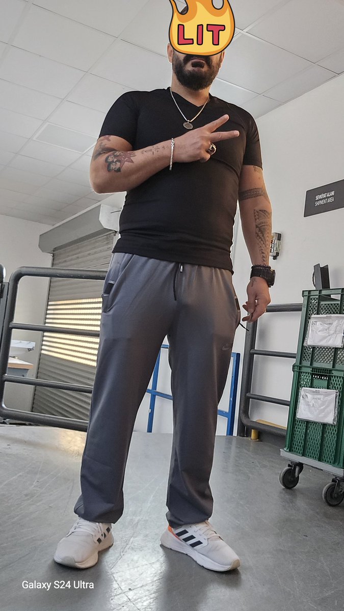 Iyi akşamlar izmir varmı tanışmak isteyen azgın kadın