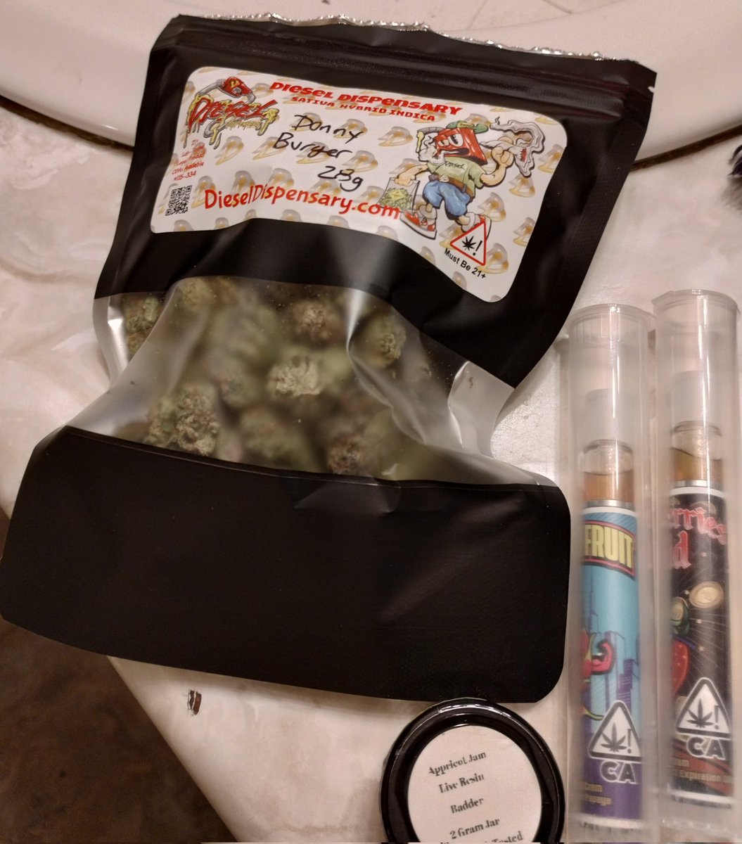 Fishstix_420's tweet image. Show me a better deal...

$215 to my mailbox for all of this.. 👀🙏🏿

 It really pays to be a @CryptoChronicX member!!

#WeedLovers #liveresin
#CaliMelts #liverosin