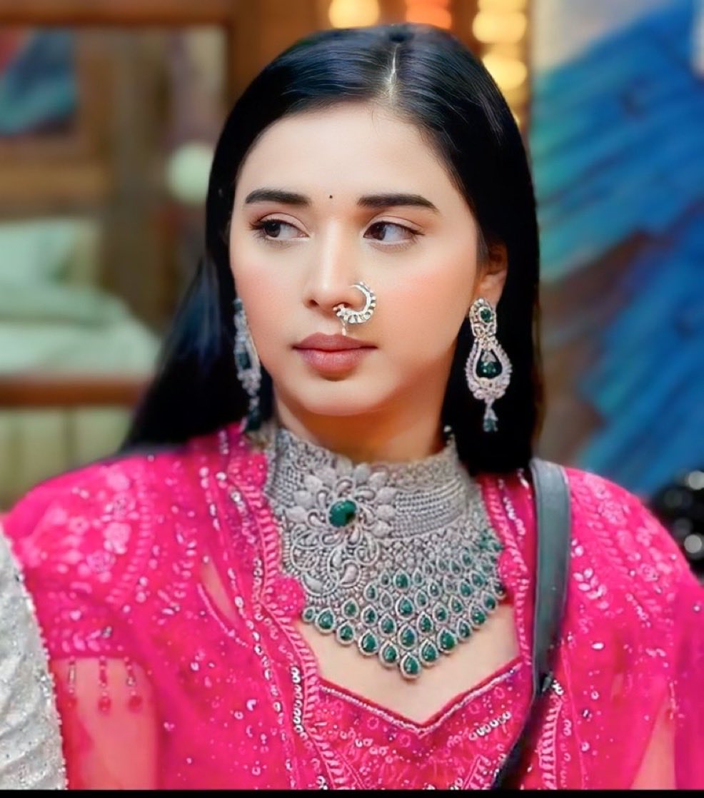 kaur_preet2903's tweet image. Hey #TanyaParivar it’s emergency 🚨
Angel Alert! ❤️🔥 Tanya is looking so beautiful 🥀
Our BB19 queen is glowing, smiling, and stealing hearts! 💖
#TanyaMittal #TanyaKaParivar #TanyaIsTheBoss #BiggBoss