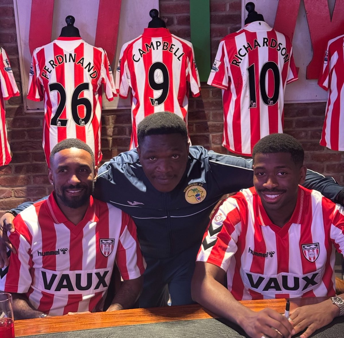 It was a genuine pleasure and privilege to spend time with Jermain Defoe OBE, a distinguished figure in the history of England, Tottenham Hotspur, and Sunderland. ❤️