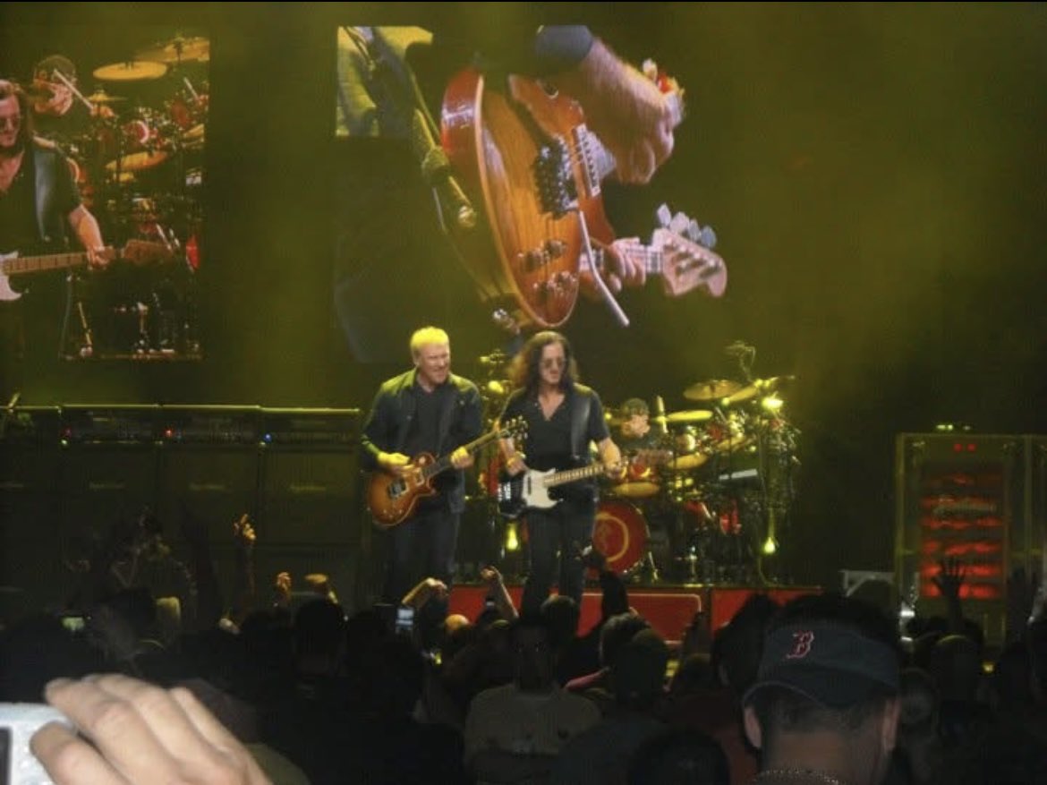Flintsanchez's tweet image. This was the second to last time I saw Rush ( $130 each 🎫 by the way), always amazing…I caught them one last time on the Time Machine tour, but from a bit farther back…