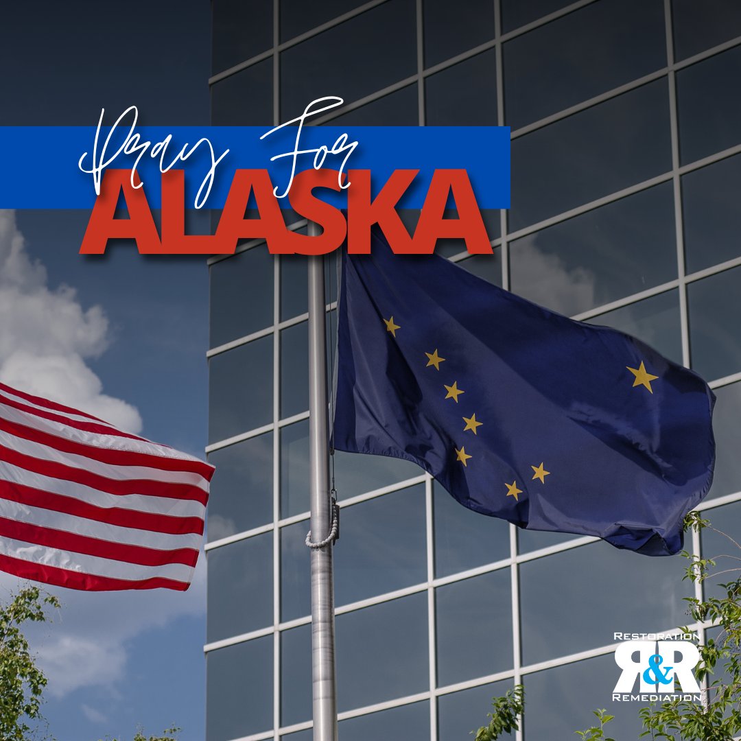 RnRMag's tweet image. 🙏 Our hearts are with the communities of Kipnuk, Kwigillingok and the Yukon-Kuskokwim Delta as they face unimaginable loss from the devastating storm surge and winds of Typhoon Halong. 

#AlaskaStrong #TyphoonHalong #CommunitySupport #PrayersForAlaska