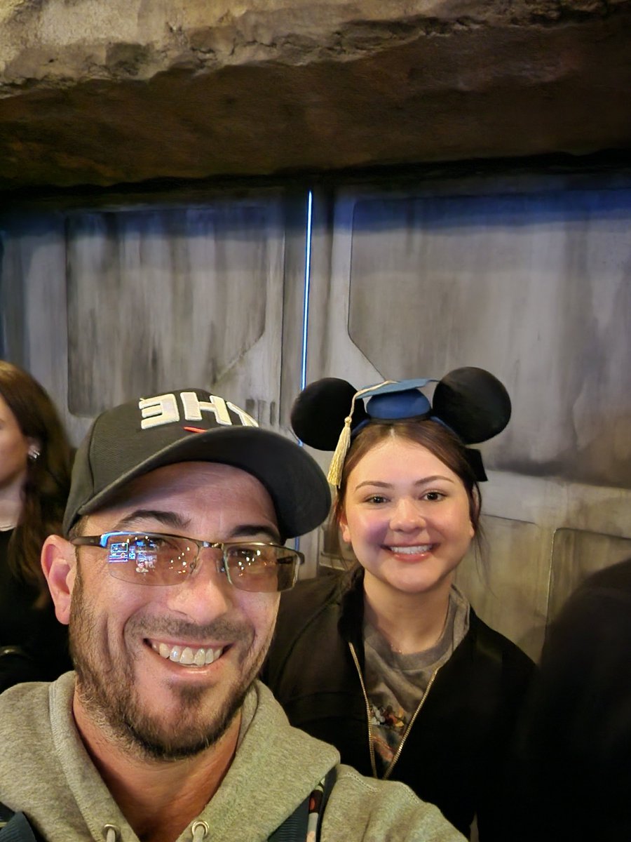 BuckeyeBilly4t's tweet photo. Today, my baby girl gets the keys to her own place!! Her and her boyfriend are getting an apartment together. Although I am so happy and proud of her my heart hurts she is not a baby anymore! Trying not to cry in front of her is harder than expected. #ProudDad #SadDad https://t.co/RROfLBvFf6