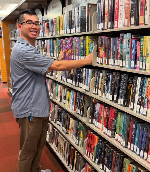 RPLBC's tweet image. Today is #CanadianLibraryWorkersDay, a day to celebrate and give thanks to the passionate, hardworking, and dedicated staff who provide friendly service across all of our libraries. Thank you for helping to foster a love of reading and learning; we appreciate you!